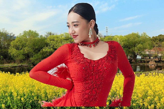 两个人不知道传功了多久，天空似乎都有点泛鱼肚白了