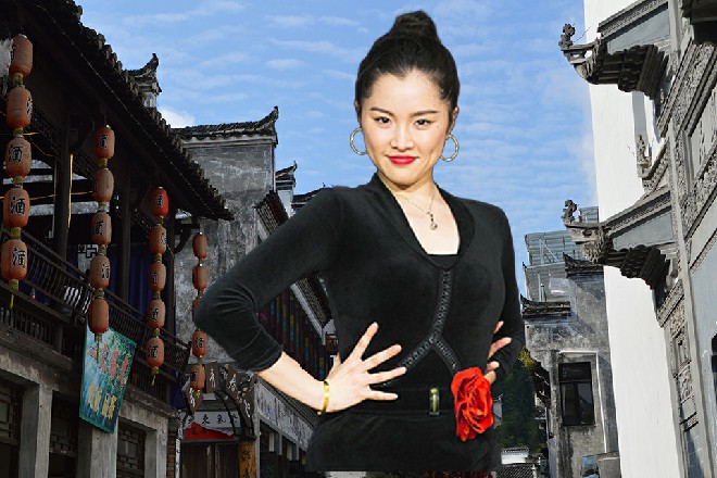 金九咬牙切齿，恶狠狠地看着苏曼s，似乎想把他生吞活剥一般