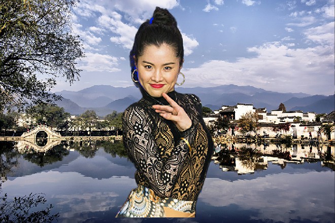 哪里的话，哪有兄弟一见面就打架的，你这小子就是性急