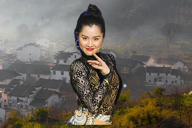 和繁华的S市相比，这里简直就是落后了一二十年一样