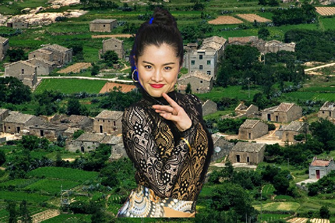 红色妖姬揉了揉鼻子，二位请回吧，大爷我忙了一天，要休息了