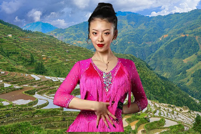 巴布拉说着，身体忽然慢慢化成幻影，接着分裂成了两个