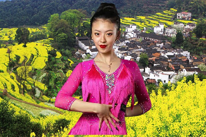 行啊，不过收保护费，你那点人行么，还是让我的人跟着你吧