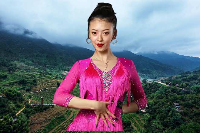 蓝水心白了诺曦S一眼，我还以为什么事呢，你进来看