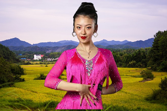 霍莺莺笑了起来，也好，让你当骑警，也算是给你的教训了