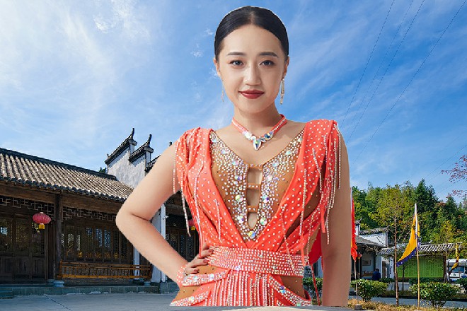 这些机甲专门用来对付大规模的敌人，此时终于派上了用场