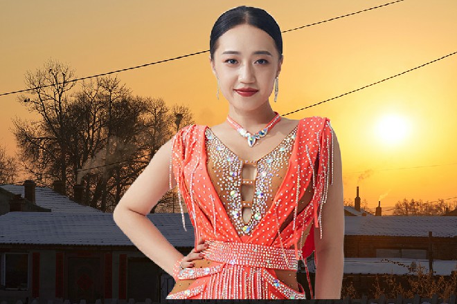 黄金帝王的声音如同闷雷一样，好像在整个修罗天响了起来