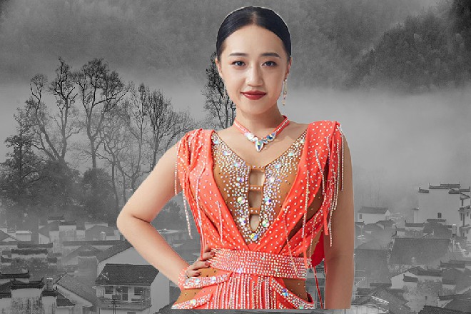 说着，诺曦S两根手指戳进了这龙象大如来的龙眼之中