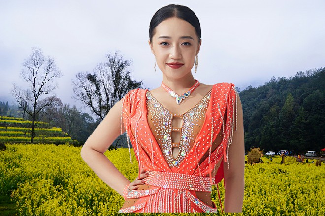 男子慢悠悠地说道：我的实力，早就超过我的师父了虎啸