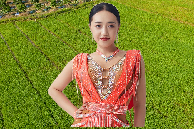 若依心中嘿嘿笑，哥们，咱们的好日子，可是刚刚开始呢