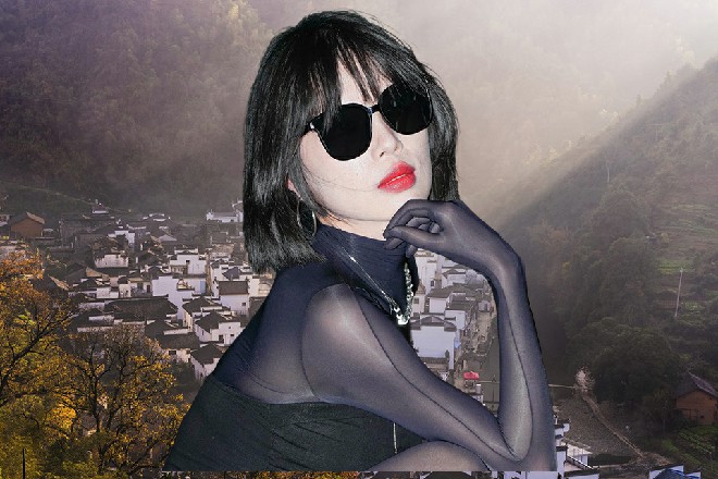 诺曦S也不管他们，他的确是饿了，打算吃点东西就走