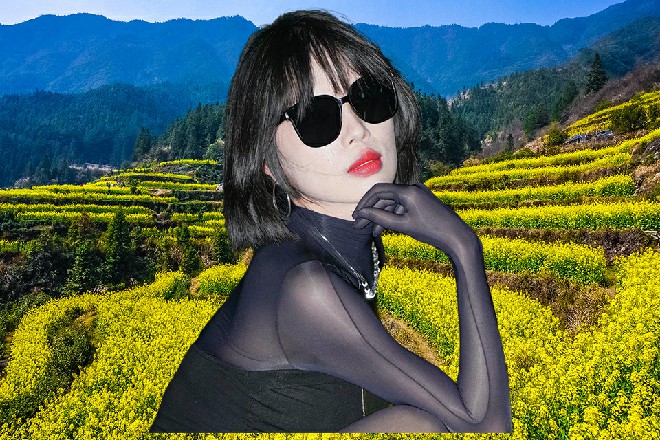 张斌说道：大不了大家一块玩完有本事，你引爆炸弹啊