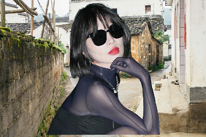 护士美女名叫李欣，正是容小薰上学时候的寝室闺蜜