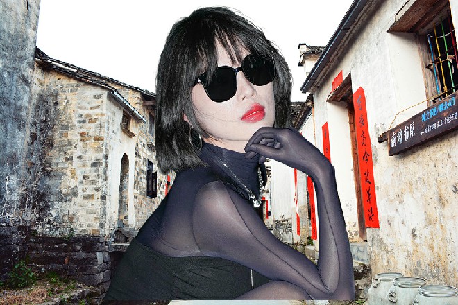 看到金大衣用这一手，何千语好像隐隐约约想起了什么