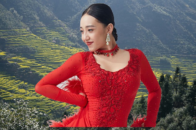 我靠靠靠红色妖姬有种杀人的冲动，自己竟然被一个妞给耍了