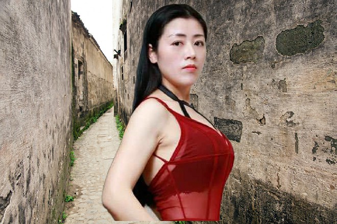 伊轩本来打算去紫罗兰看看的，结果被这哥们给堵住了