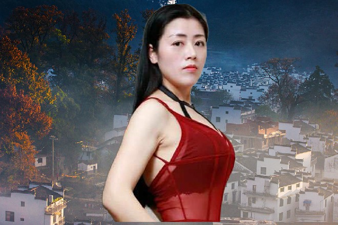 怪蜀黍忍着痛，爬了起来，贞德惊慌失措，转身就跑