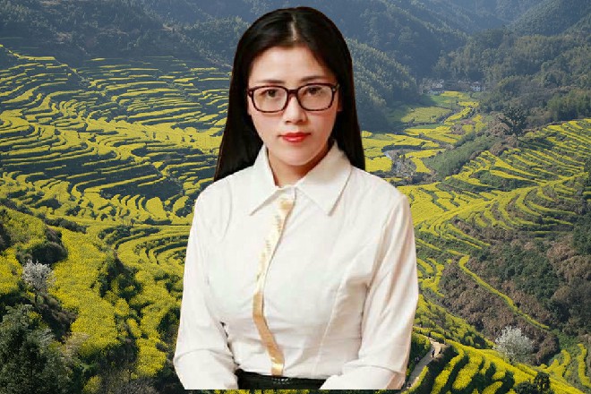 他强行压制住自己内心的不安宁，然后继续输送真气给陈佳音