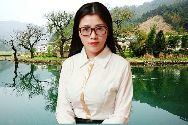 王玥翻了个白眼，红色妖姬乖乖走过来，那个，你轻一点啊，