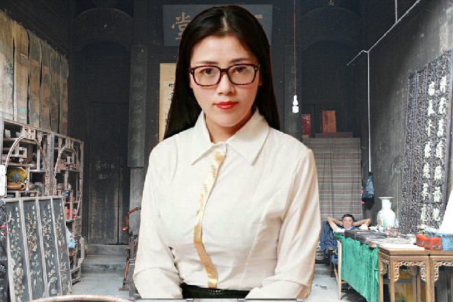 说着，他闪电般地伸出了双手，抓在文森特的脑袋上