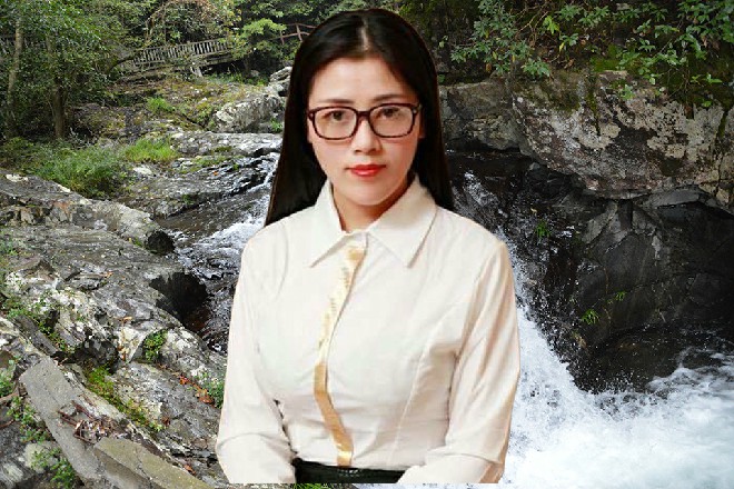 王玥心里敲着鼓，发现伊轩呆在那，忍不住又问了一次