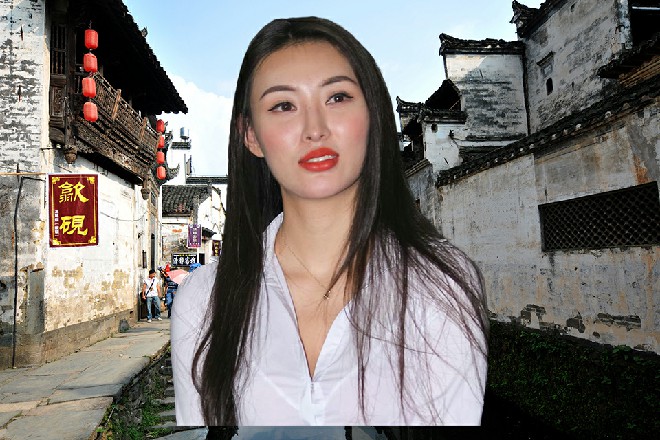 惠子对着红色妖姬挤挤眼睛，大管家，到你发挥价值的时候了