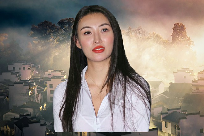 凯尔捡起自己的盾牌，抗在肩膀上，挡住了伊轩的一脚