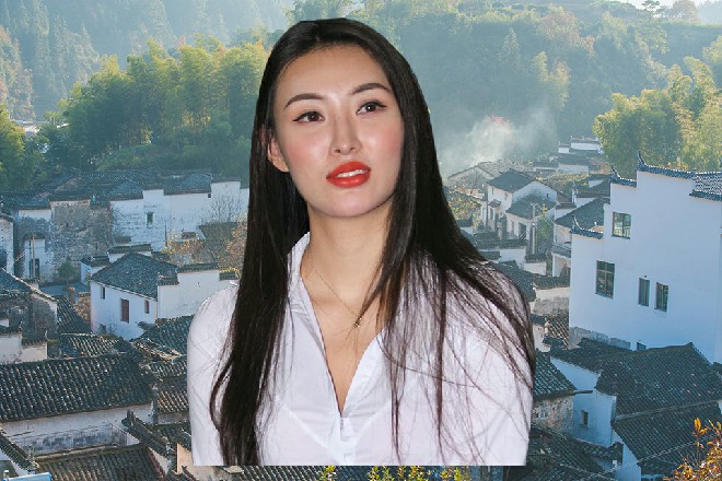 罗芙说着，还完好的左手对着自己的无双剑，手掌微微往上提