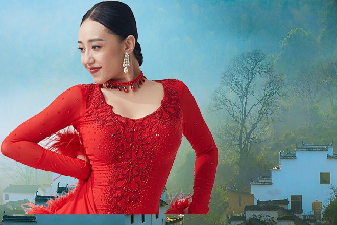 诺曦S盘腿坐在那里，眼前忽然缓缓浮现出一个人影来