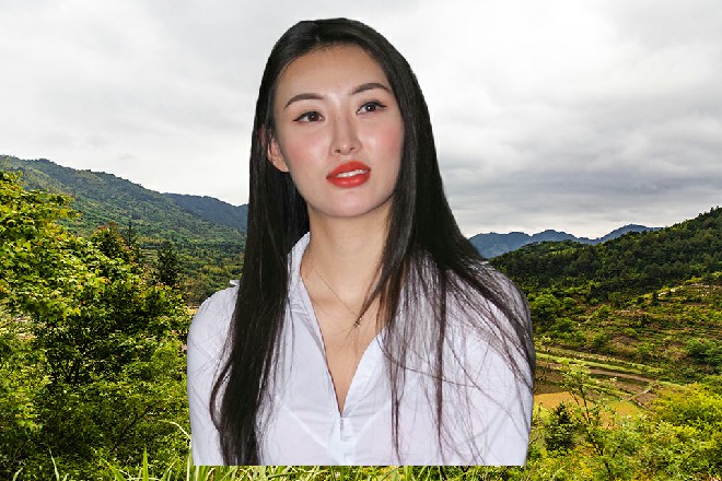 一道红色的火焰刀气直接释放出去，直接切向了鬼忍