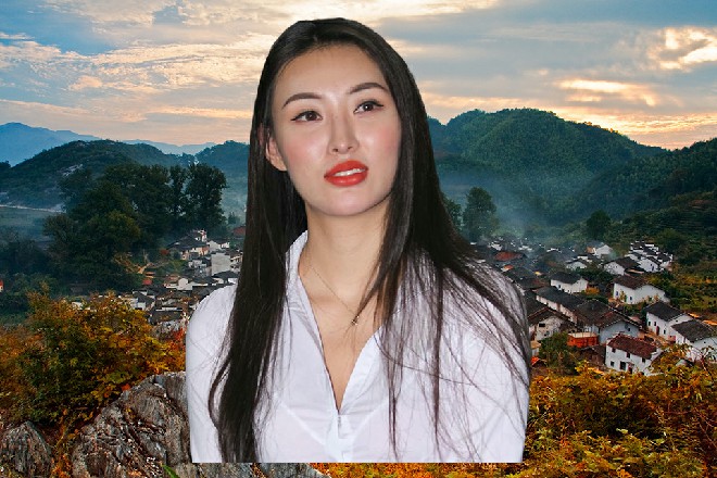 小弟勃然大怒，拎着砍刀就要砍苏曼s，却被光头强给拦了下来