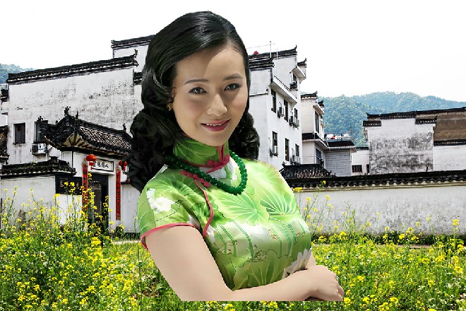 两个人一个黑色大明王，一个金色罗汉身，实在是惹人眼球