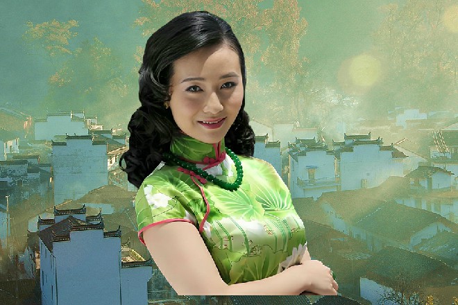 这老头依然摆弄着自己的收音机，听着单田芳讲的七侠五义