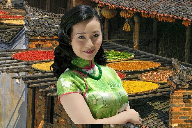 诺曦S眼中微微冒出金光，这正是练武登峰造极的表现