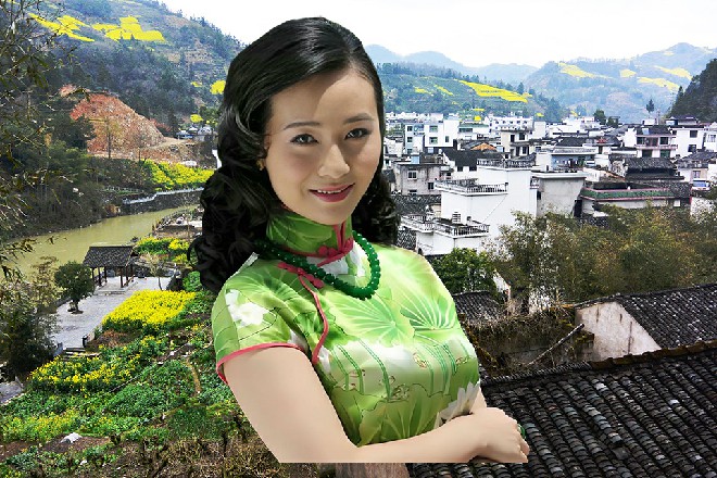 这些下忍虽然动作迅速，步法诡异，但根本不是红色妖姬的对手