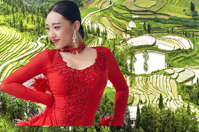 说着，惠子手中的地狱炎魔刀，直接刺向了巨龙的脖颈