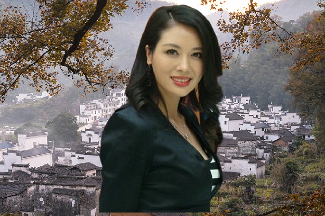 说着，他掏出钱包来，大方地问道：一个泳裤多少钱啊