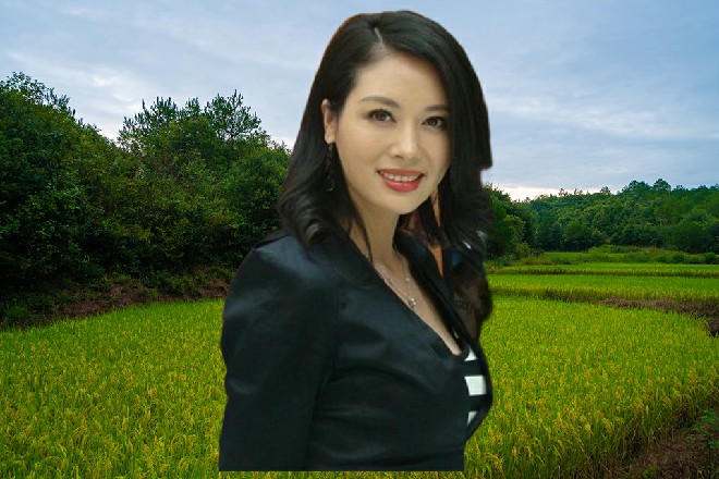 他身上不断爆出气劲来，苏曼s这一套青麟十八打可一点都不轻