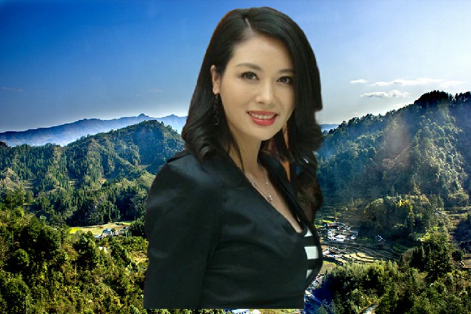 廖婧涵拔出了手枪，对准安妮，娇叱一声，你能逃到哪里去