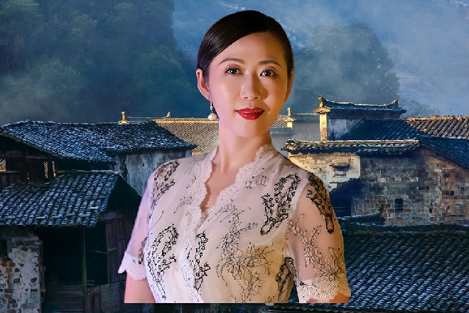 经理做了预测，而他们继续透着窗户，望着对面的比武台