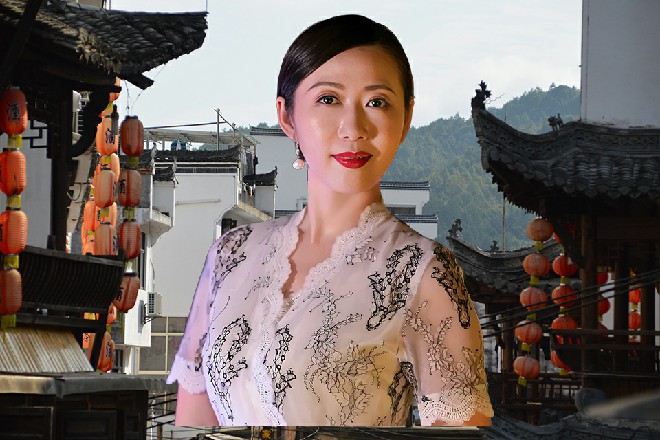 王玥咬着银牙，眼中流露着坚毅的眼神，绝对，守护住这里