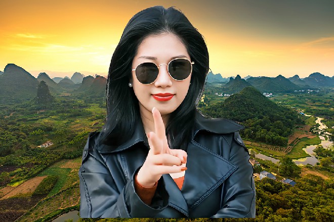 罗芙摸着自己的剑匣，我练武多年，可不是给你准备的