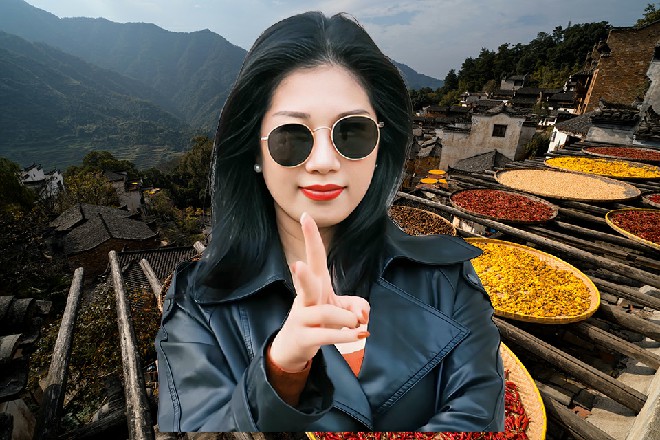 若依一巴掌拍在这金钟上，顿时发出了震耳欲聋的嗡鸣声