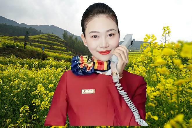 苏曼s摇摇头，不知道于波葫芦里卖的什么药，又回去吃饭去了