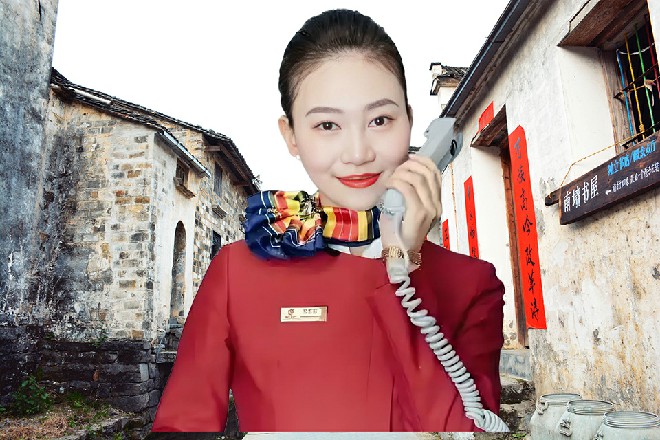 黑色的光芒撞在诺曦S的拳头上，四分五裂，散在四周