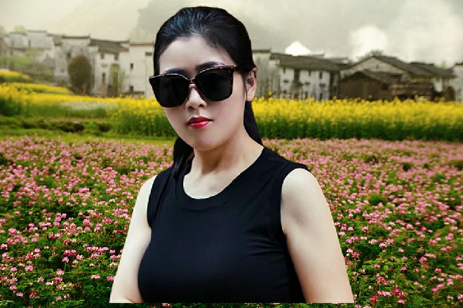 Abb说着，直接握着帝篁天钧剑，对着伊轩狠狠一甩