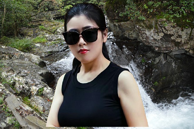 人影提醒道：这个世界上，可没有让你白白得到的东西