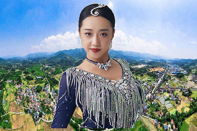 而就在金阳得意的时候，他宝贝儿子的电话突然打了过来