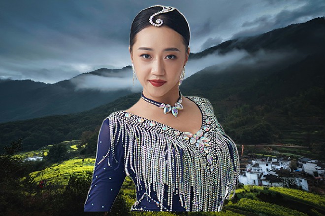 警察们立刻调动队伍，对着周围开始进行地毯式的搜索