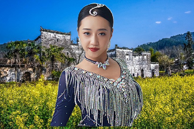 下面就是一望无际的万丈深渊啊，最下面是湍急的水流